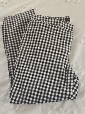 Talbots Black and White Gingham Heritage Fit Pants. 16w.